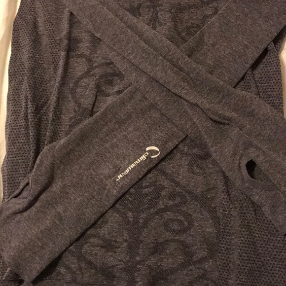 🌈3 for 20$🌈 Workout top - Picture 3 of 5